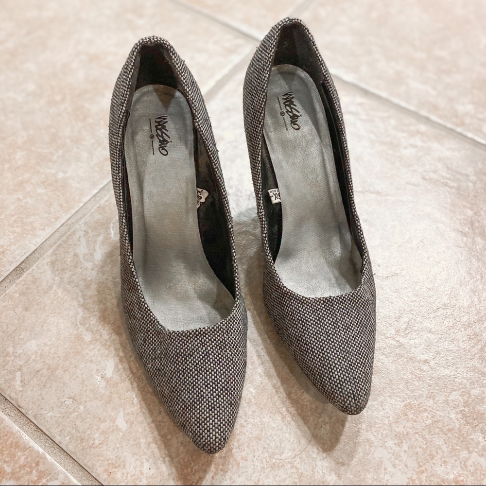 MOSSIMO HEELS